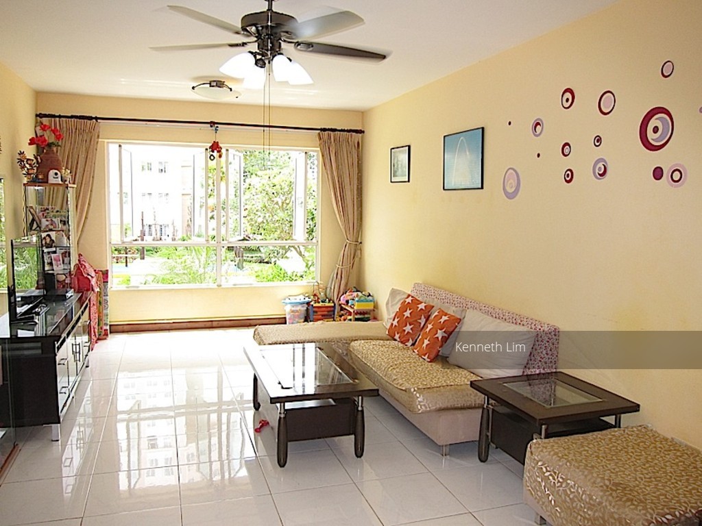 Melville Park (D18), Condominium #109259462